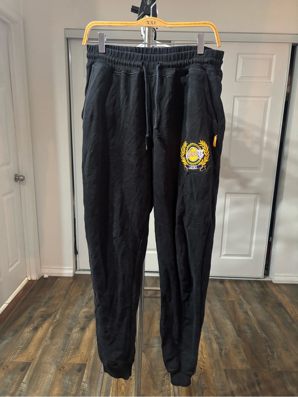 Mitchell & Ness Black Lakers Jogger Sweatpants with Yellow Logo